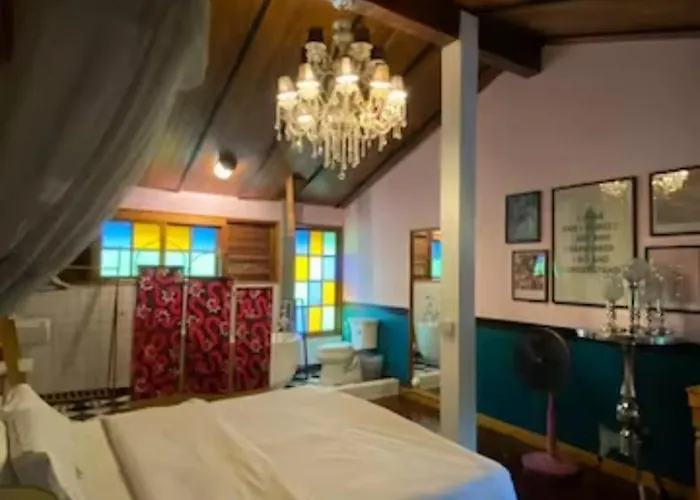 T-house Bkk - Max15 People With Private Swimming Pool
