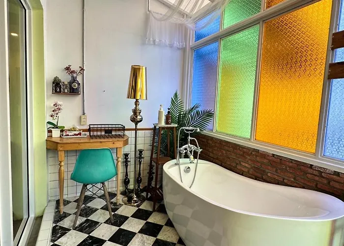 T-house Bkk - Max15 People With Private Swimming Pool
