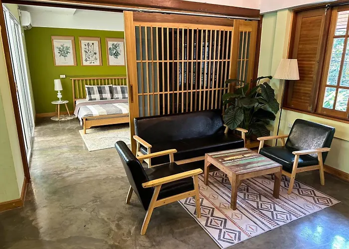 T-house Bkk - Max15 People With Private Swimming Pool *