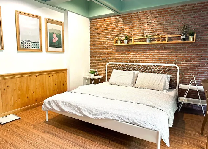 T-house Bkk - Max15 People With Private Swimming Pool *