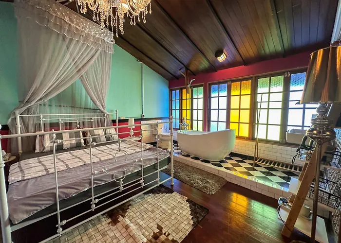 T-house Bkk - Max15 People With Private Swimming Pool